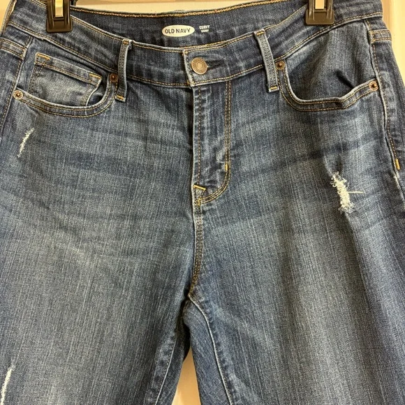 Jeans 3 for $20! Women’s Old Navy Distressed Curvy Skinny Jeans - Picture 6 of 7